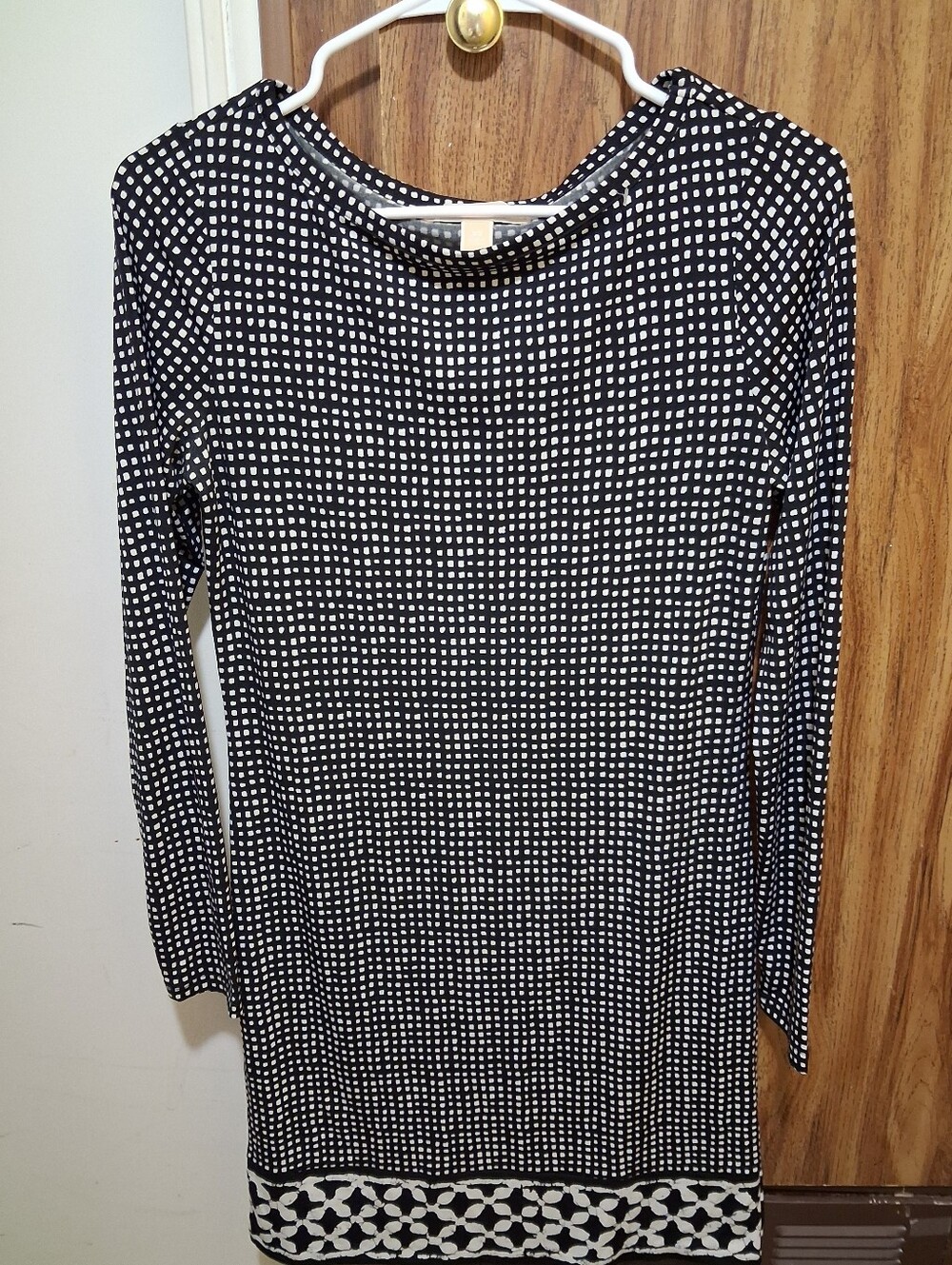 XS Michael Kors Black and White Dot-Print Long Sleeve Dress